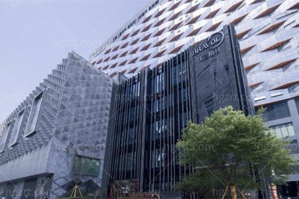 ​预算有限怎么选？成都这几家性价比整形医院的医生和价目表来了。